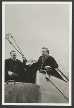 Vorschaubild von Albert Einstein und Hermann Anschütz-Kaempfe beim Segeln